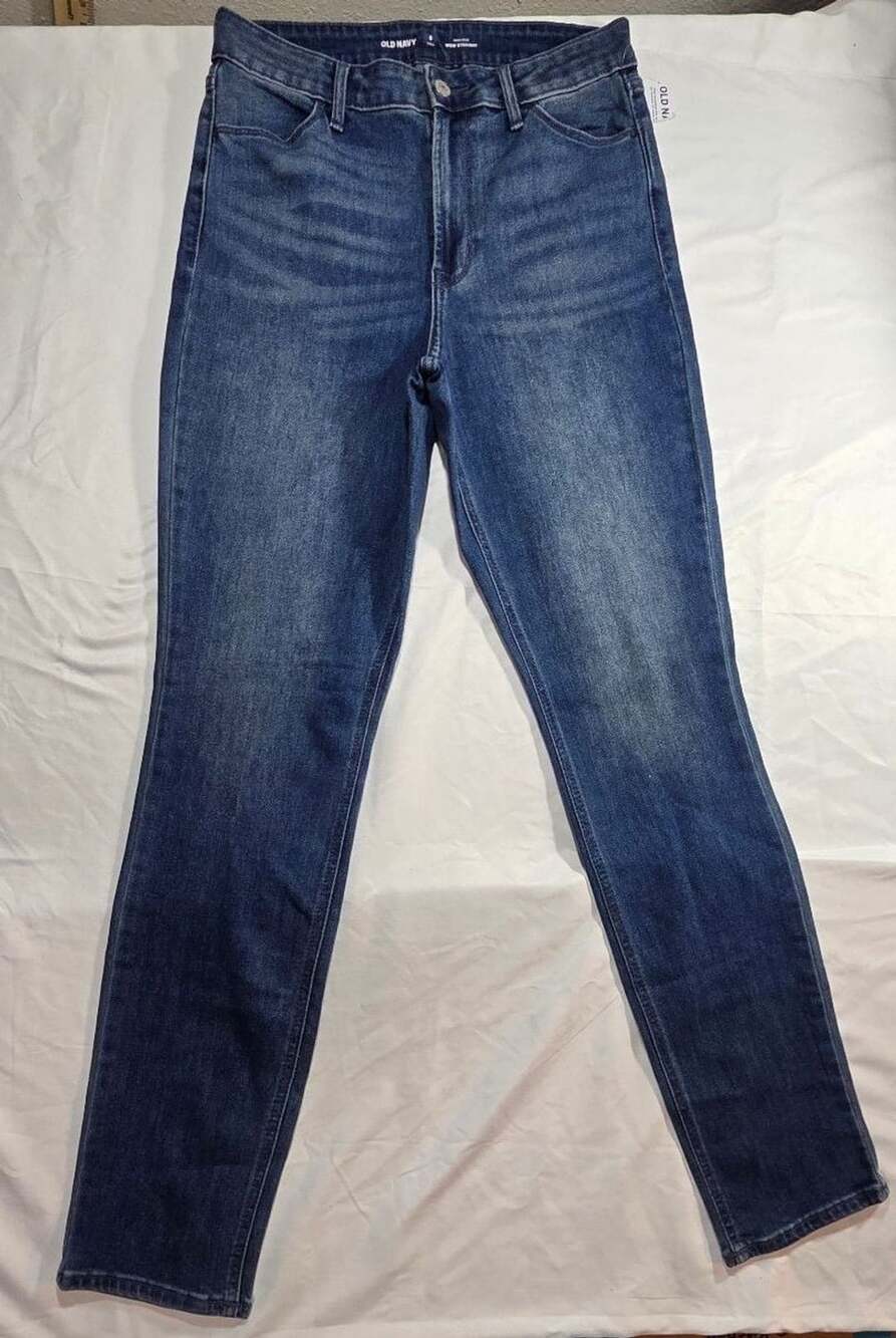Old Navy High-Rise Wow Straight Jeans Size 8 Tall